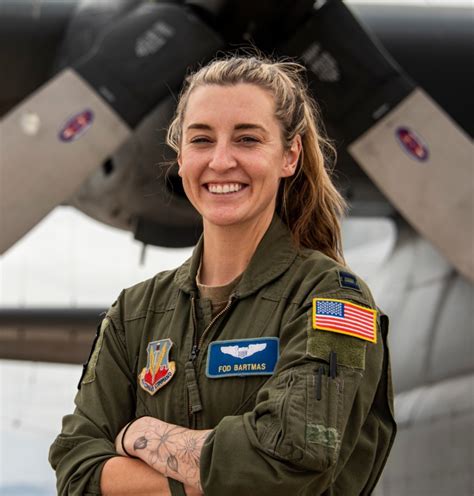 Air Force Mechanic Salary Guide (2024): Civilian vs. Military Pay