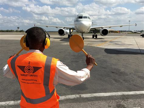 Aircraft Marshalling Salary: A Comprehensive Guide for 2024