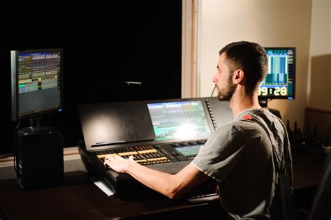 The Ultimate Guide to an AV Tech Salary: Unlocking Your Earning Potential in the World of Audio-Visual Technology
