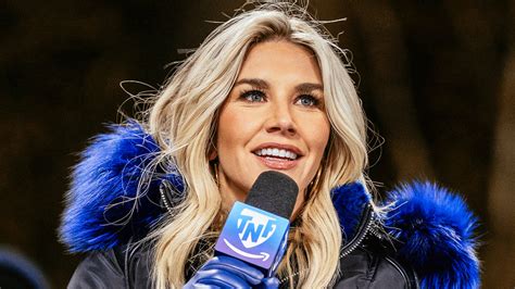 Unpacking the Earnings of a Top Sports Broadcaster: A Look at a Career Like Charissa Thompson's