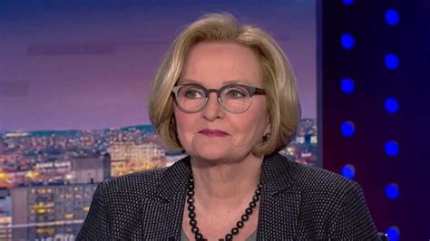 The Ultimate Guide to a Claire McCaskill-Level Career: Salary and Path of a Political Analyst