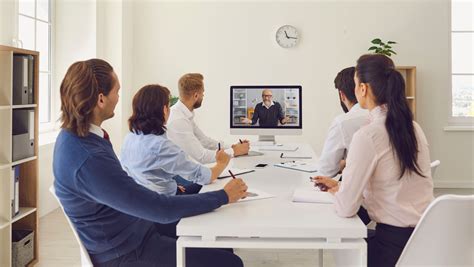 Decoding the Director of Communications Salary: A 2024 Earnings Guide