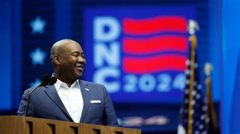 Unpacking the Earnings: What is the Salary of a DNC Chairperson and Similar Political Leadership Roles?