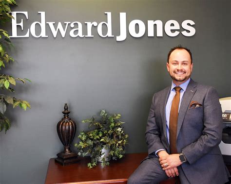 Unlocking Your Earning Potential: A Deep Dive into the Edward Jones Advisor Salary