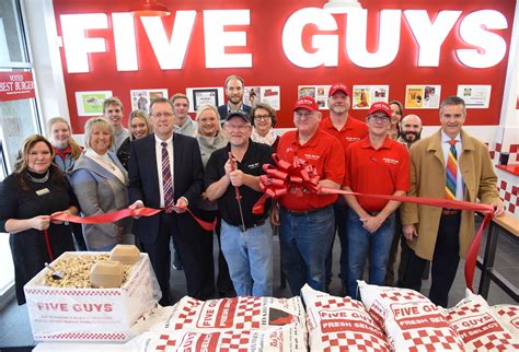 How Much Do Five Guys Employees Make? A 2024 Salary Guide