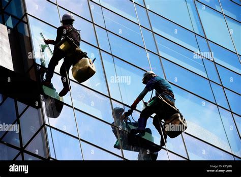 High Rise Window Washer Salary