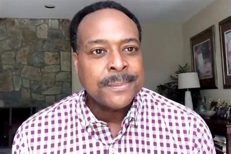 Unpacking the Salary of a News Anchor: A Look at a Career Like Leon Harris's