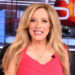 Decoding the Salary of a Sports Broadcaster: What Professionals Like Linda Cohn Earn