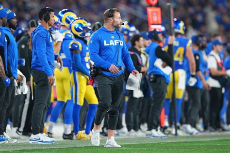Unlocking a Career in Sports Finance: The Salary and Role of a Salary Cap Analyst