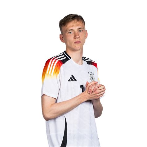 Maximilian Beier Salary