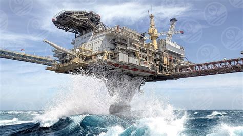 Offshore Oil Rig Worker Salary: A Comprehensive Guide for 2024
