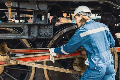 Unlocking Your Future on the Rails: The Ultimate Guide to a Railroad Engineer's Salary, Career, and Path to Success
