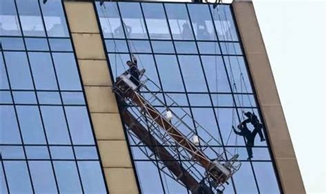 Skyscraper Window Washer Salary: Reaching New Heights in Your Career