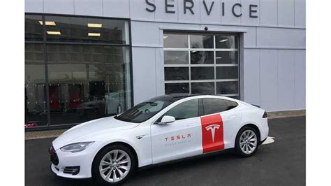 The Ultimate Guide to a Tesla Service Technician Salary: Outlook, Growth, and How to Get Started
