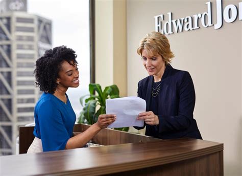 Average Edward Jones Branch Office Administrator Salary