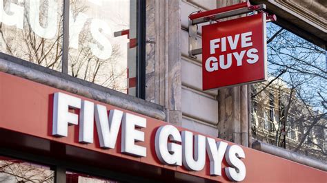 Average Five Guys Salary