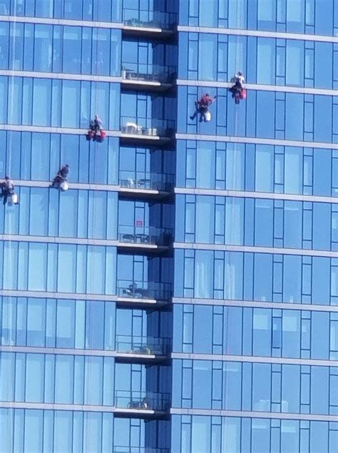 Average High-Rise Window Cleaning Salary: A Deep Dive