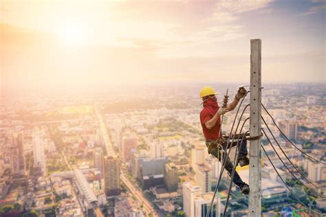 Average Lineman Electrician Salary