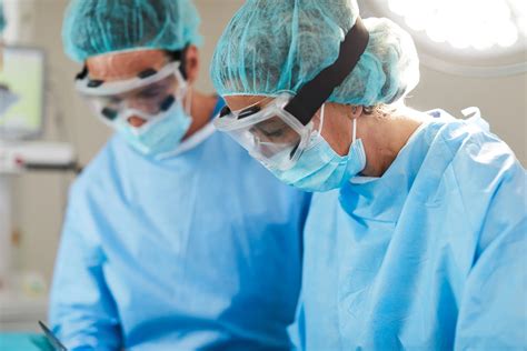 Average Skin Surgeon Salary