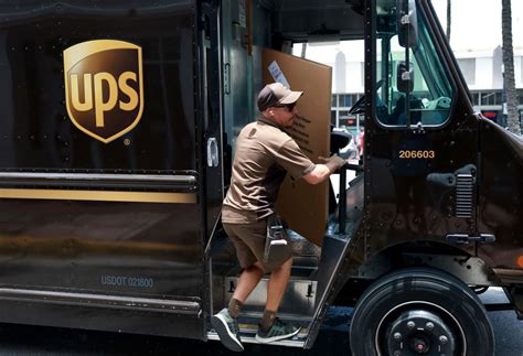 Average UPS Feeder Driver Salary: A Deep Dive