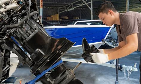 Charting Your Course: A Deep Dive into Boat Mechanic Salaries