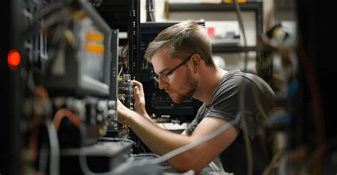 Decoding the Calibration Technician Salary: Your 2024 Earnings Guide