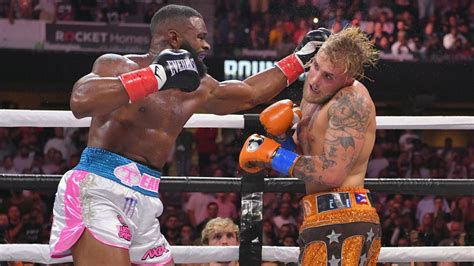 Deconstructing a Boxer's Fight Purse: More Than Just a Salary