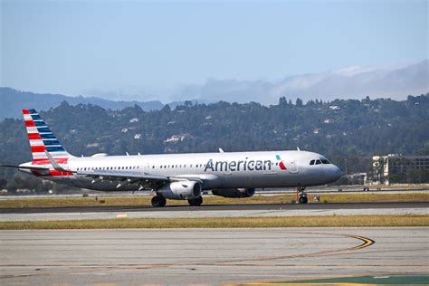 Job Outlook and Career Growth for American Airlines Flight Attendants