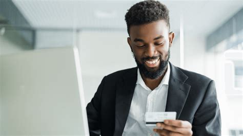 Key Factors That Influence a Bank Teller's Salary