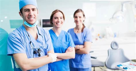 Key Factors That Influence a Dental Assistant's Salary