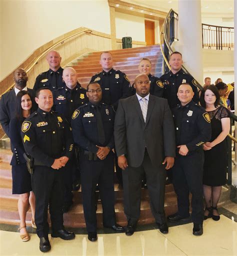 Key Factors That Influence a Fort Worth Police Officer's Salary