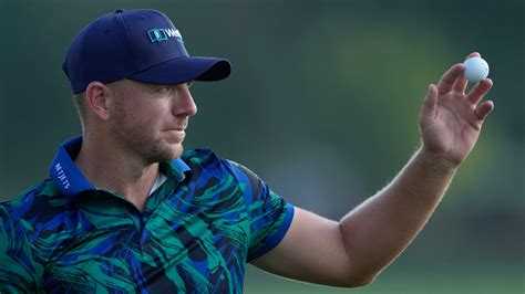 Key Factors That Influence a Golfer's Earnings