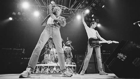 Key Factors That Influence a Top-Tier Musician's Salary