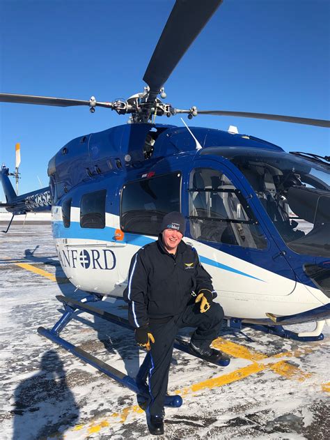 Key Factors That Influence an Emergency Helicopter Pilot Salary