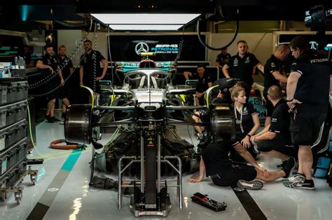 Key Factors That Influence an F1 Race Engineer's Salary