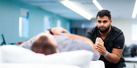 Key Factors That Influence DPT Salary in Florida