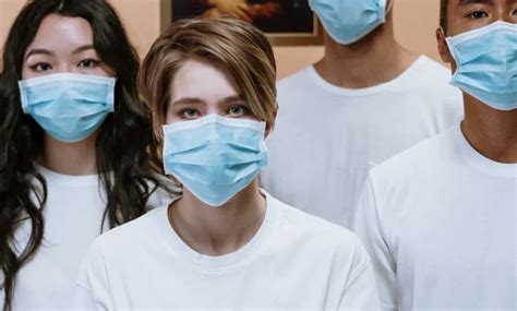 Key Factors That Influence Neonatal ICU Nurse Salary