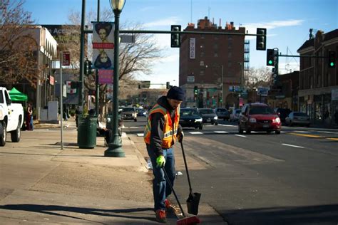 Salary of a Garbage Man in New York: A Deep Dive