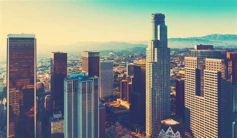 Understanding the Los Angeles Economy: What Drives Salaries?