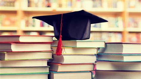 Understanding the Trend: Why Some Majors Face Declining Salaries
