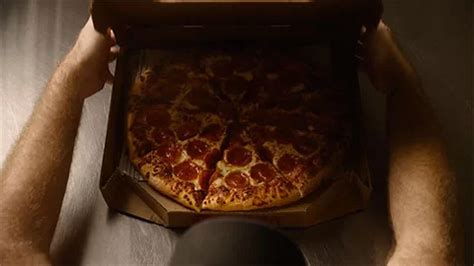 What Do People in Pizza Hut Jobs Do?
