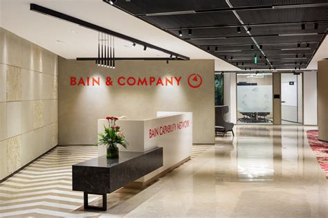 What Does a Bain & Co Consultant Do?