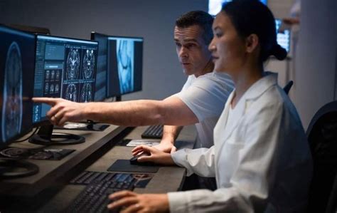 What Does a Bioinformatician Do?