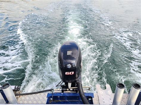 What Does a Boat Motor Mechanic Do?