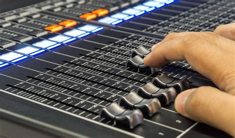 What Does a Broadcast Technician Do?