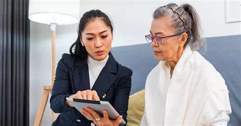 What Does a Case Worker Do?