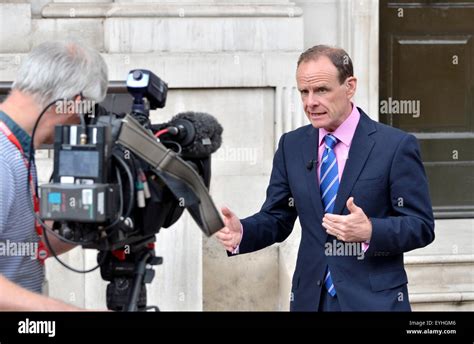 What Does a Chief Political Correspondent Do?