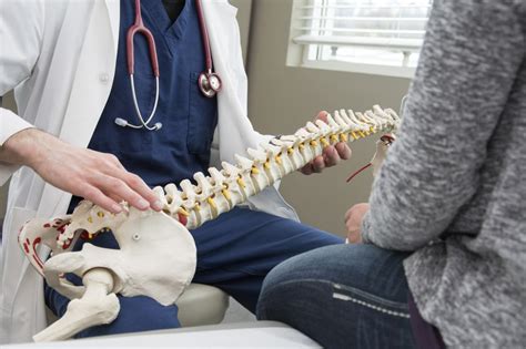 What Does a Chiropractor in California Do?