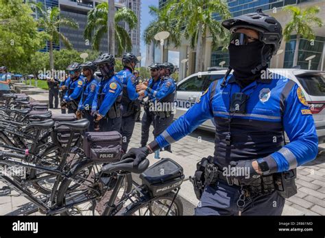 What Does a City of Miami Police Officer Do?