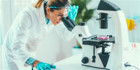 What Does a Clinical Geneticist Do?